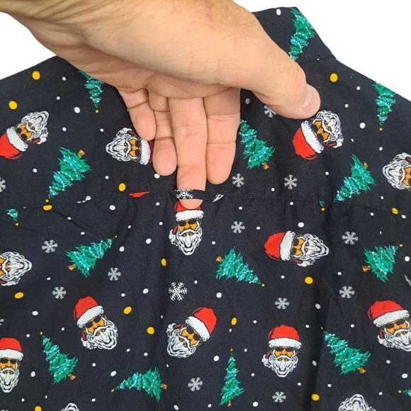 NWT Denim & Flower Ricky Singh Men's Large Festive Black Santa Shirt - Picture 8 of 11